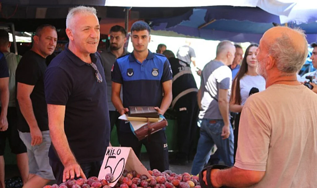 Atakum Belediyesi Zabıtası Pazar Denetimlerini Sürdürüyor