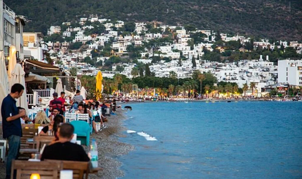 Bodrum ve Çeşme'de Fahiş Fiyatlar: Yaz Sezonu Boş Geçti