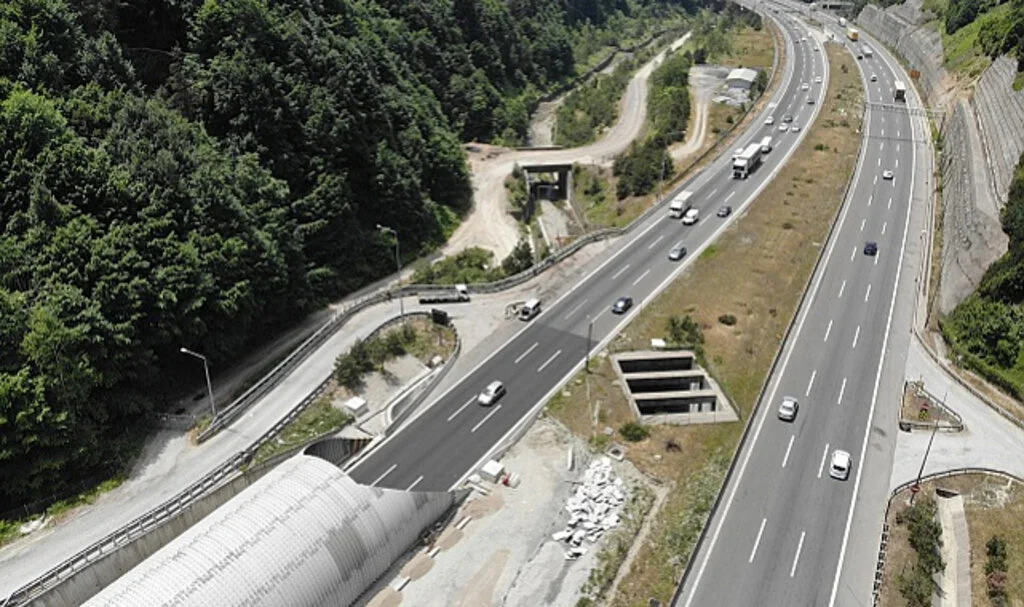 Bolu Dağı Tüneli İstanbul Yönü 50 Gün Kapanıyor