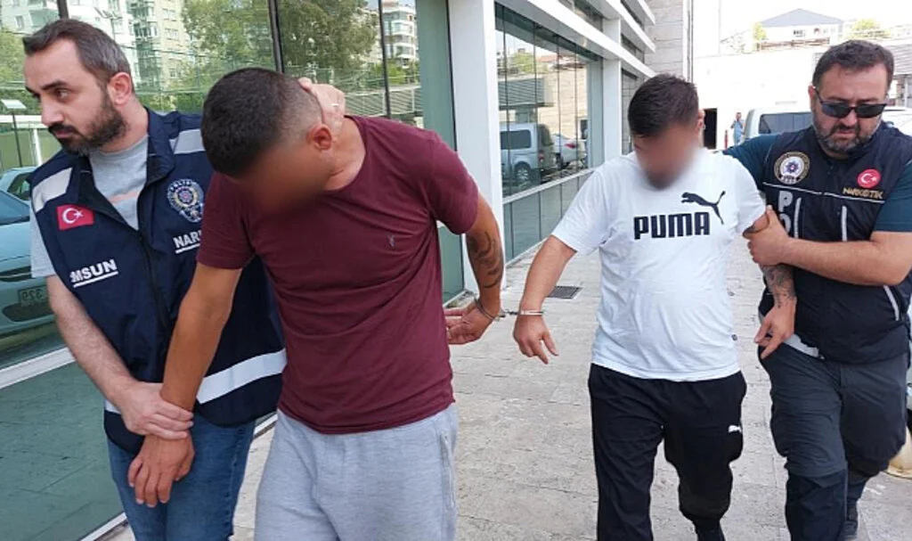 Buzdolabında 13 Bin 701 Extacy Hap Ele Geçirilmişti, Zanlılar adliyede