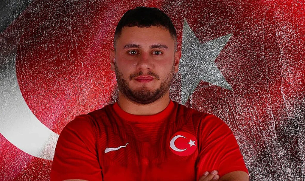Canikli Antrenör Cihan Yurt Milli Görev