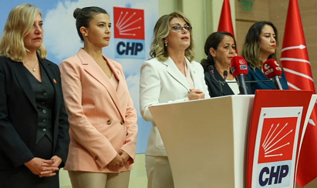 CHP Kadın Kolları Genel Başkanlığına Beş Aday