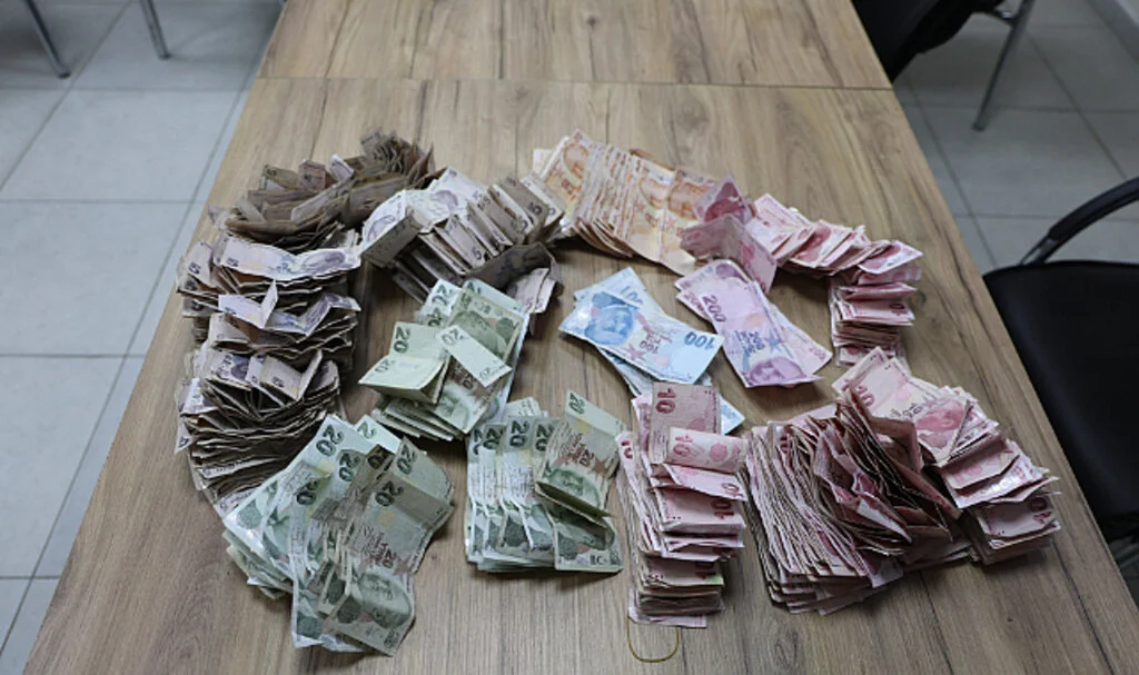 Dilencinin Bir Günde Topladığı Para Dudak Uçuklattı!
