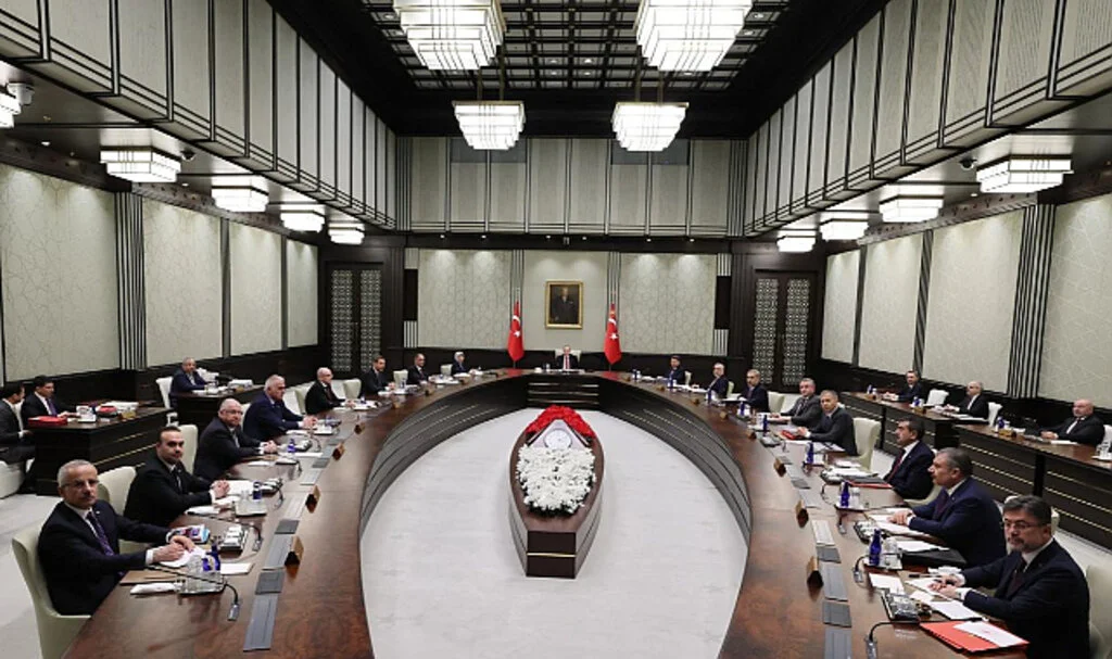 En Beğenilen Bakanlar Anketi Sonuçlandı! İlk Sırada Kim Var?