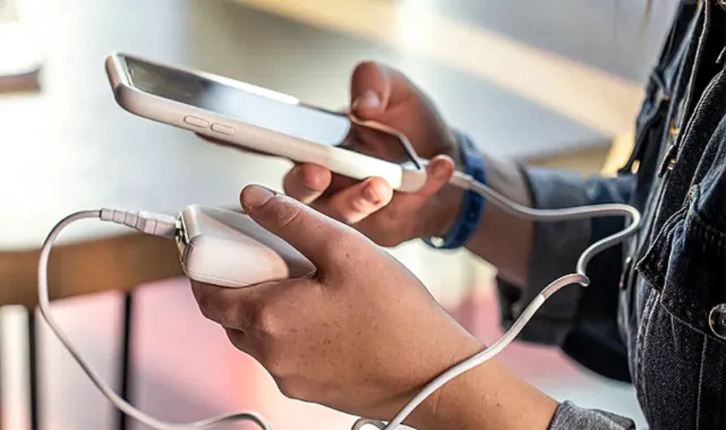 En Kullanışlı Powerbank Modelleri ile Hareket Halindeyken Enerjinizi Yüksek Tutun