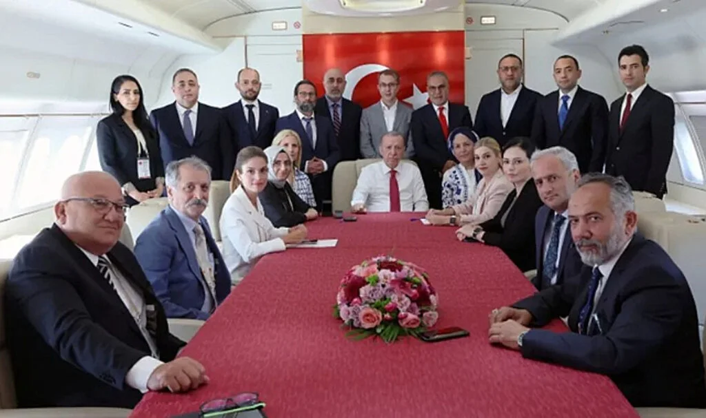 Erdoğan'dan Emeklilik Sistemi İçin Köklü Değişiklik Sinyali