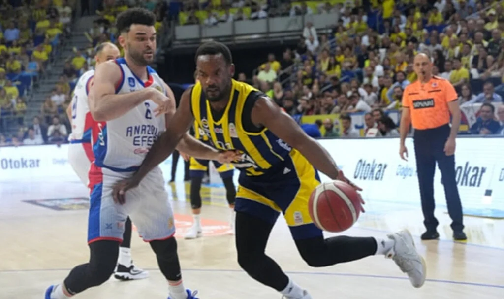 Euroleague'de Yeni Sezon Fikstürü Açıklandı: Anadolu Efes ve Fenerbahçe Beko Mücadele Edecek