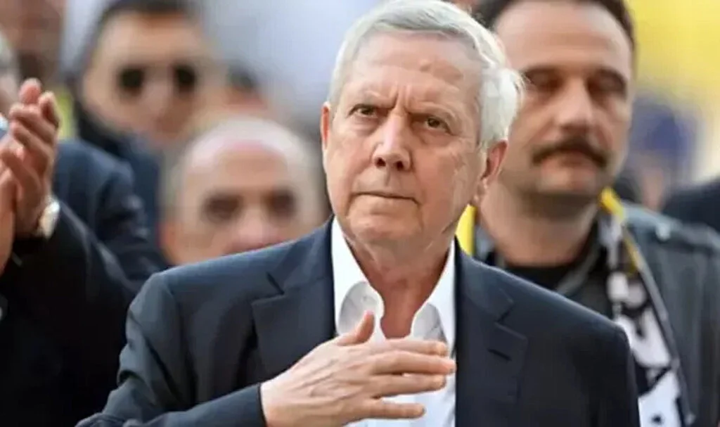 Fenerbahçe'de Aziz Yıldırım'dan çok sürpriz karar!