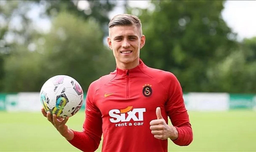 Galatasaray'ın Genç Yıldızı Kazımcan Karataş, Orenburg'a Kiralandı