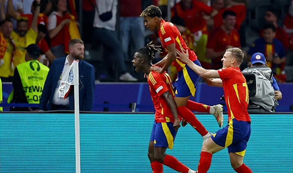 İspanya, İngiltere'yi 2-1 Mağlup Ederek Şampiyon Oldu