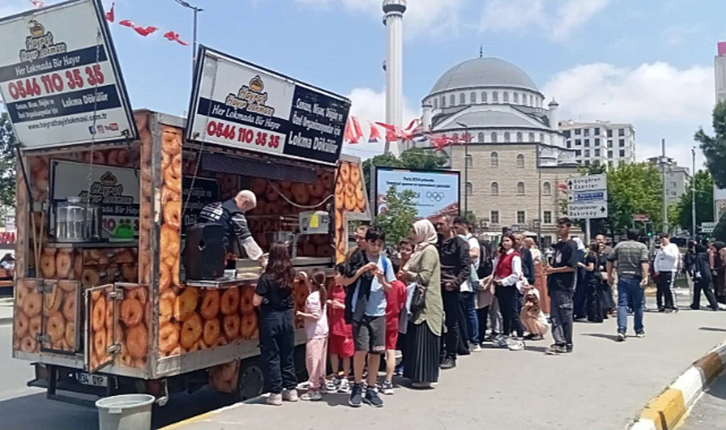 İstanbul’da Hayır Lokması: Manevi Bir Geleneğin İzleri