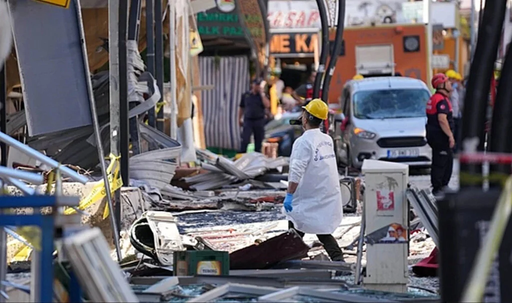 İzmir'de Tüp Patlaması: 5 Kişi Hayatını Kaybetti, 63 Kişi Yaralandı