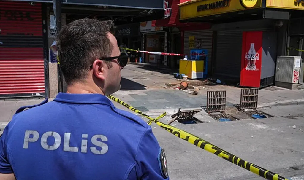 İzmir'deki Elektrik Akımı Ölümleri: 14 Kişi Tutuklandı