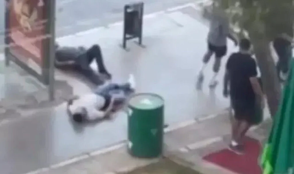 'Kafe önüne park edemezsin' kavgası kanlı bitti! Yaralılar var