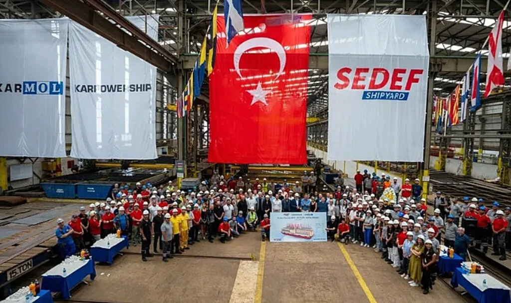 Karadeniz Holding ve Japon MOL, Yeni Enerji Gemisi İnşasına Başladı