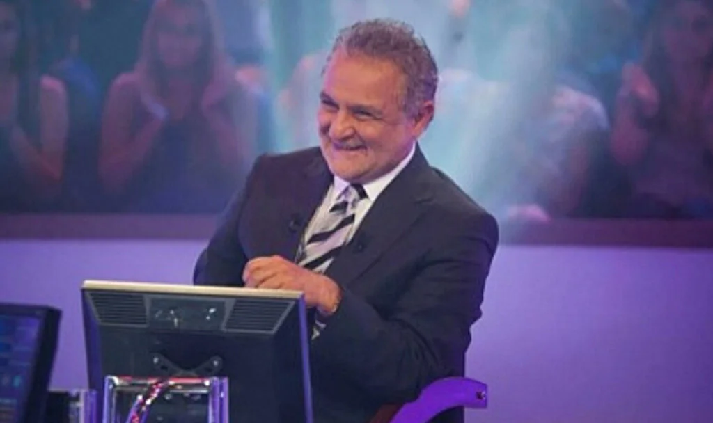 Kenan Işık'ın 24 Yıl Önceki Röportajı Yeniden Gündemde: "Geçmişle Alakam Yok, Mutsuz Oluşum Bu Yüzden"