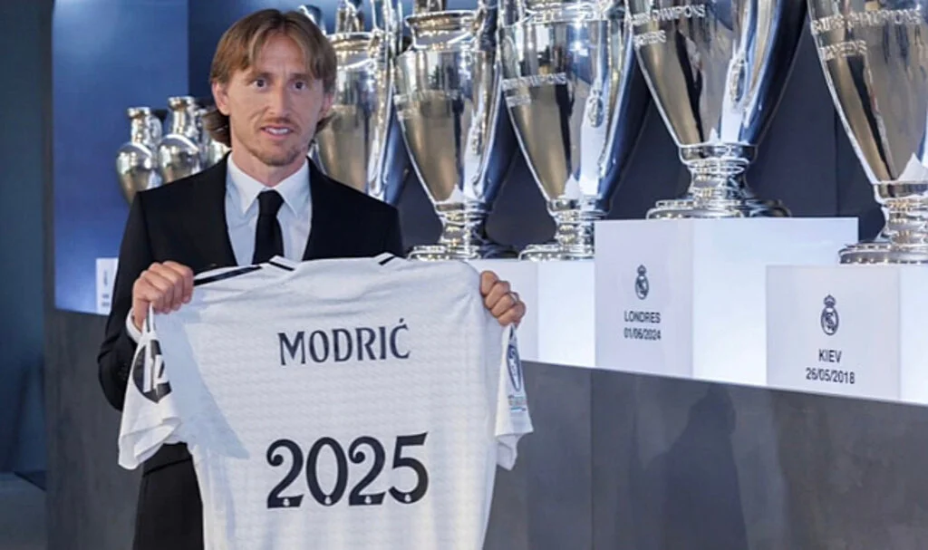 Luka Modric, Real Madrid ile sözleşmesini 2025'e kadar uzattı!