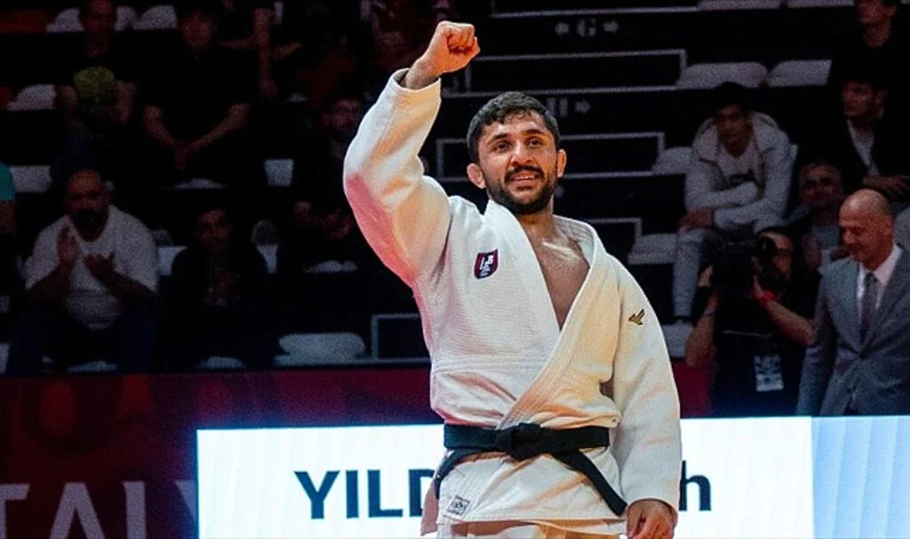 Milli Judocu Salih Yıldız Paris 2024'te Yarı Finale Yükseldi