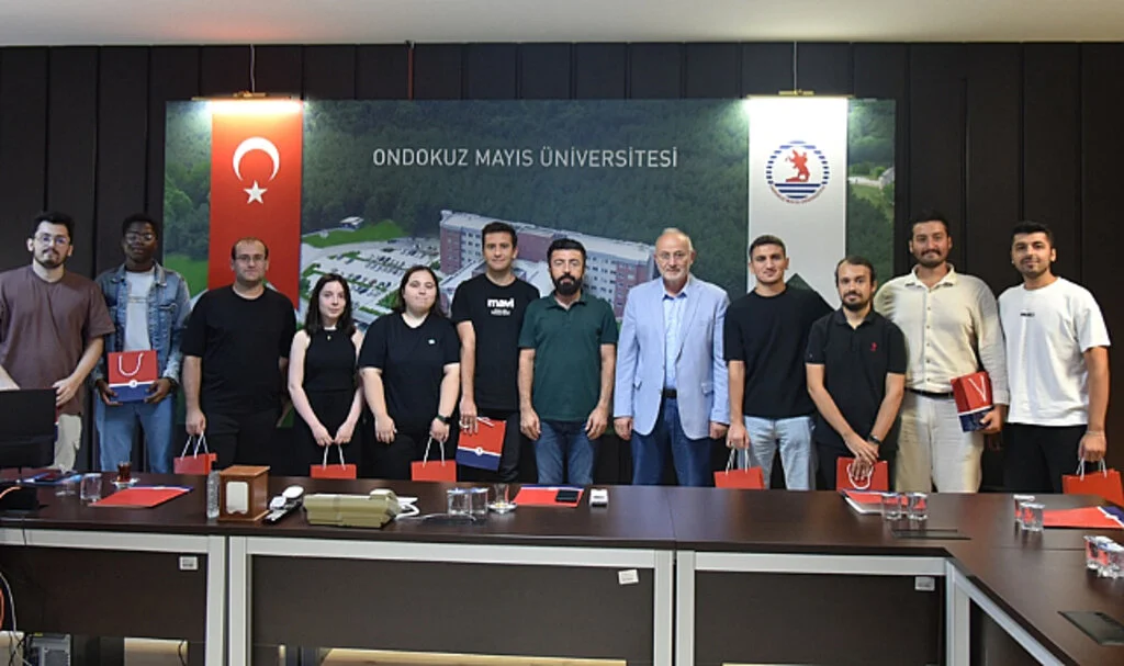 OMÜ Rektörü Ünal, TEKNOFEST Finalistlerini Ağırladı