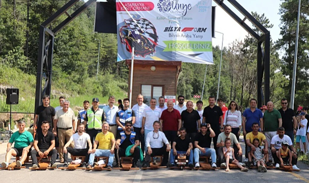 Ordu'da Heyecan Dolu Bilyalı Araba Yarışı