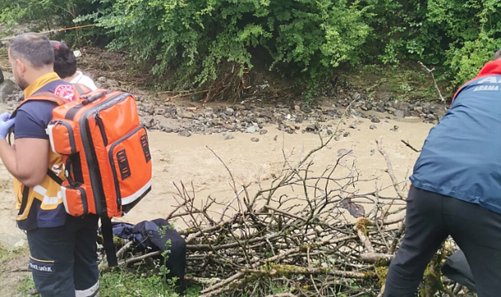 Ordu'da Sağanak Yağış Sonrası Sel Felaketi: Bir Kadın Hayatını Kaybetti