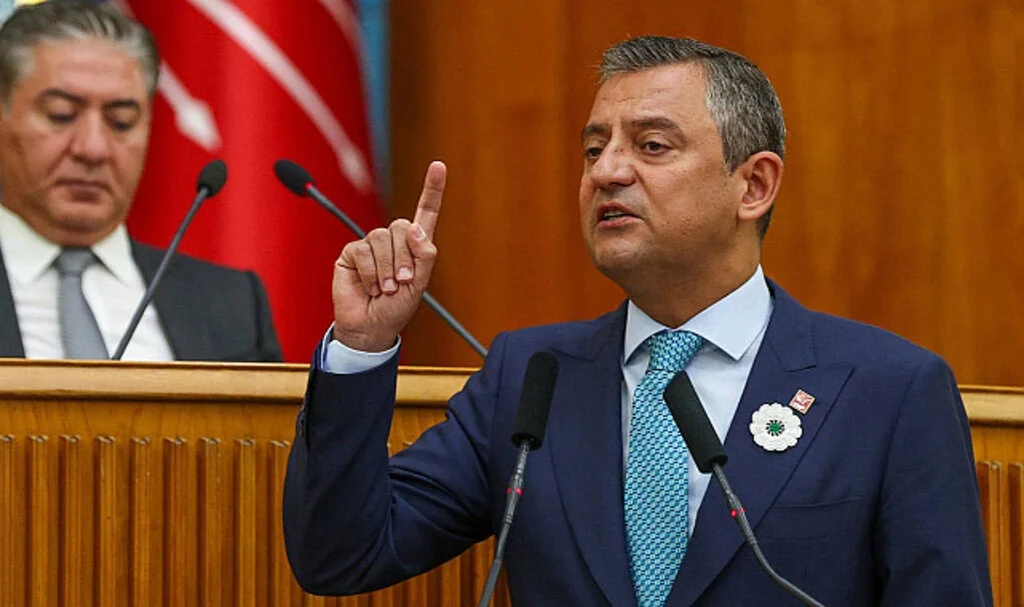 Özgür Özel Asgari Ücret İçin Rakam Verdi