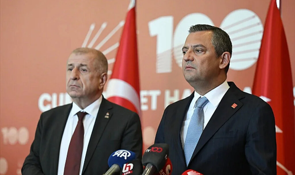 Özgür Özel'e Bozkurt İşareti Soruldu