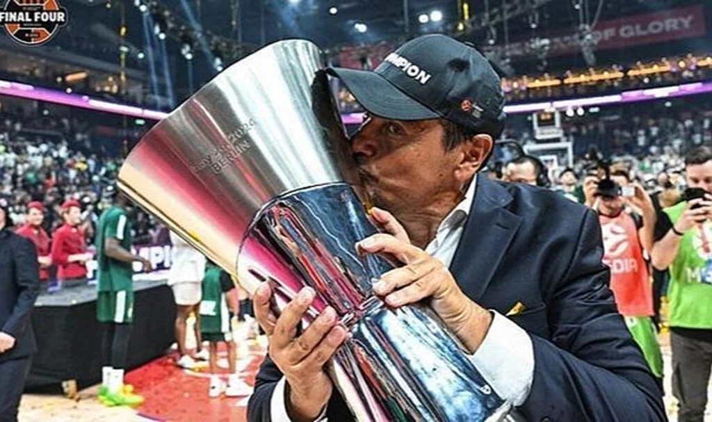 Panathinaikos'tan Ergin Ataman Kararı