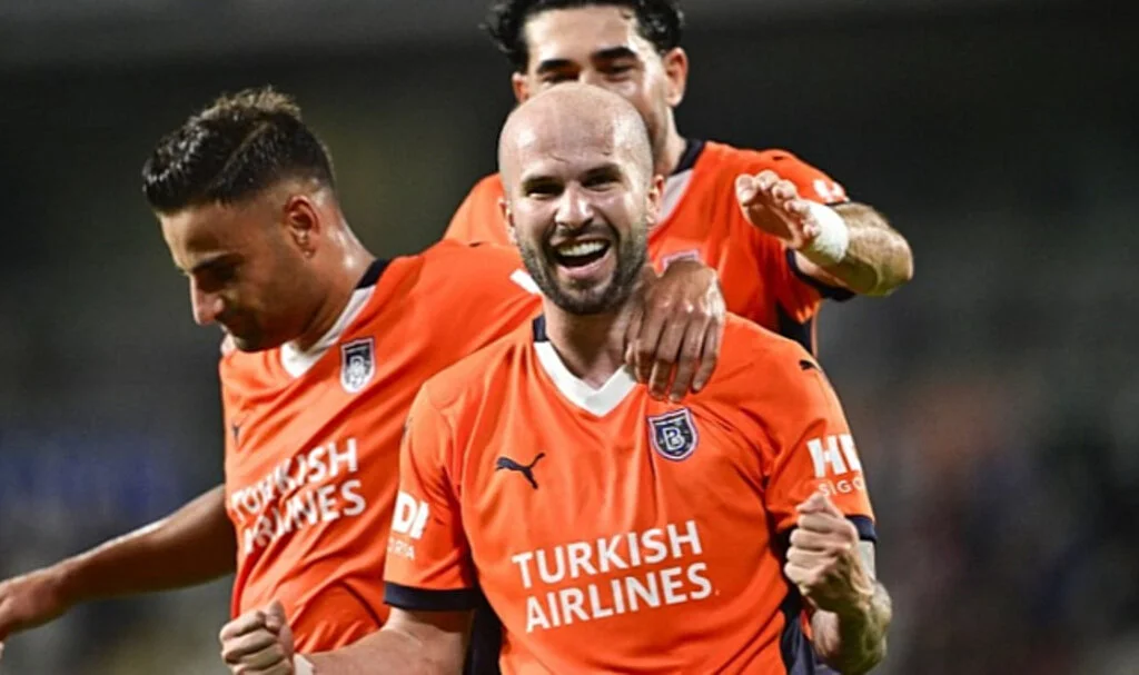 RAMS Başakşehir ilk maçta La Fiorita'ya gol yağdırdı
