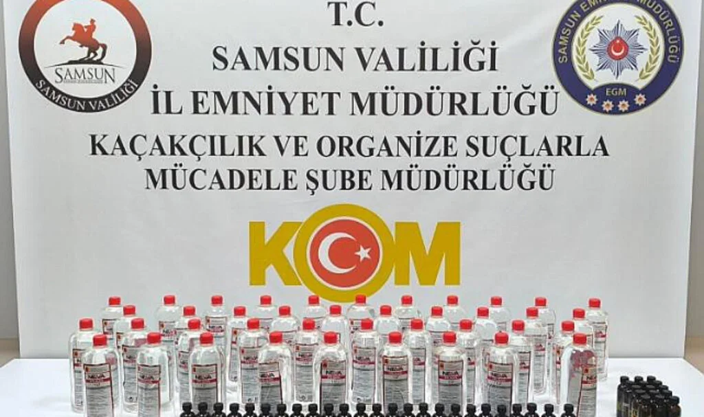 Samsun'da 40 Litre Etil Alkol ve 40 Şişe Alkol Aroması Ele Geçirildi