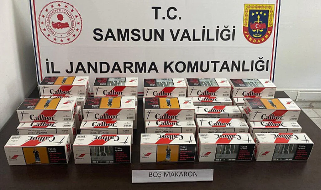 Samsun'da 6 Bin 800 Bandrolsüz Makaron Ele Geçirildi