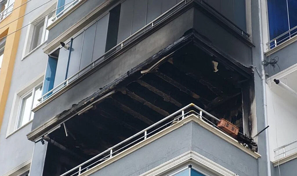 Samsun'da Ev Yangını Korkuttu: Dumandan Zarar Görenler Var