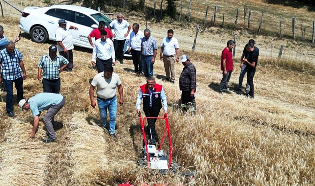 Samsun'da Organik Buğday Hasadı ve Makine Dağıtımı Yapıldı