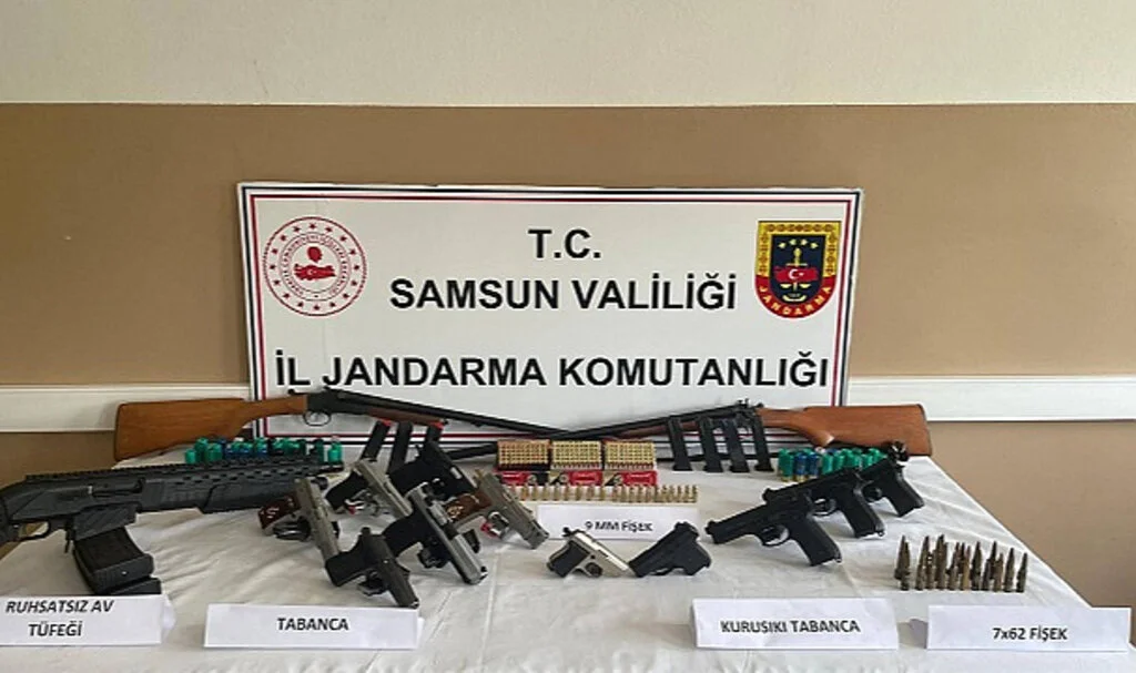 Samsun'da Silah Kaçakçılığı Operasyonunda 9 Kişi Yakalandı