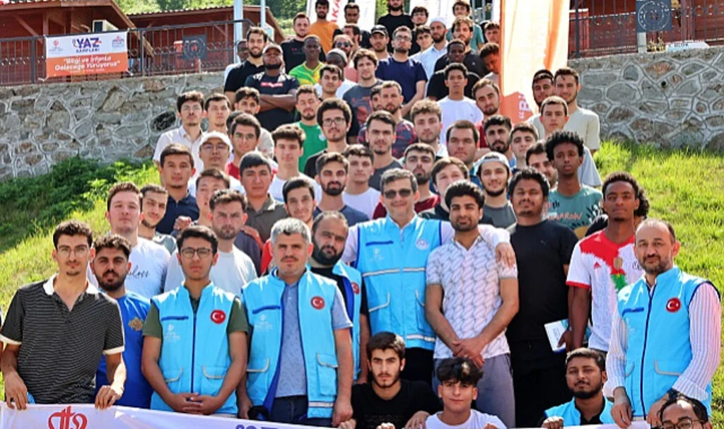 Samsun'da TDV Yaz Kampına 25 Ülkeden 111 Öğrenci Katıldı