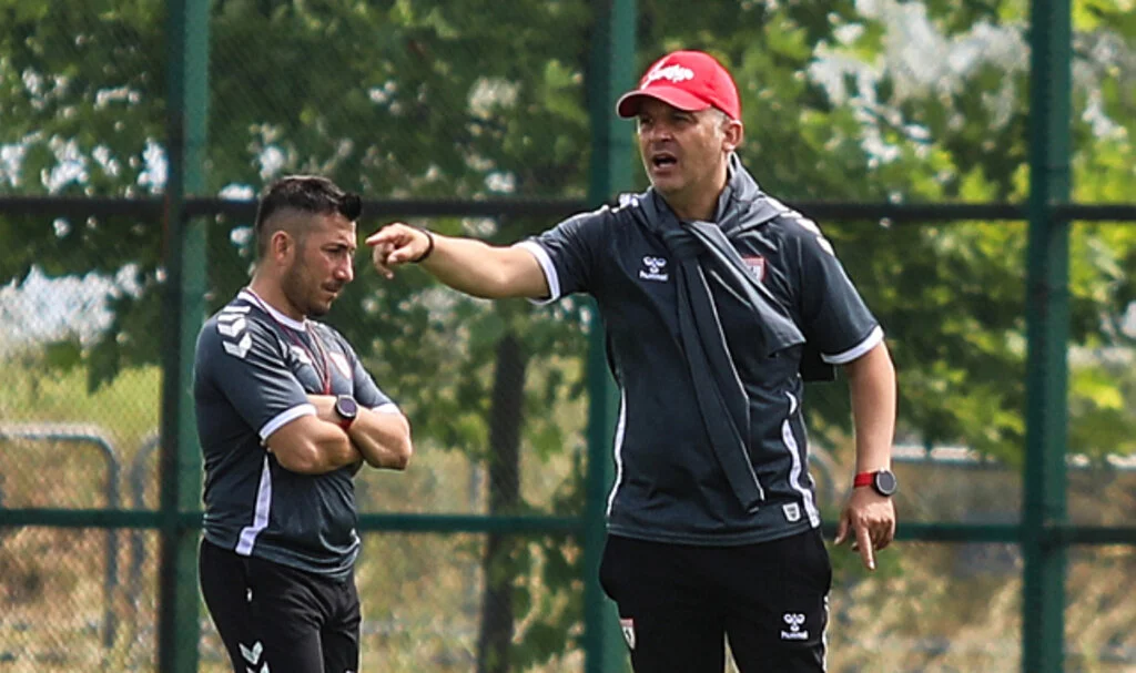 Samsunspor U19 Teknik sorumlusu Özgür Cinel performanstan memnun
