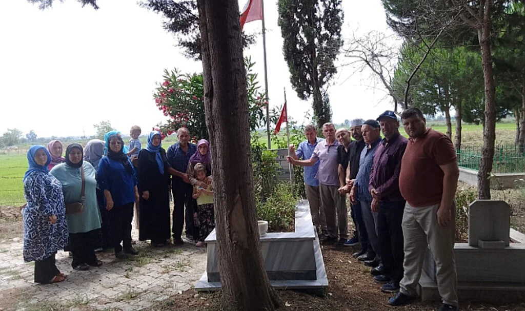 Şehit Komando Er Halil Sert Kabri Başında Anıldı