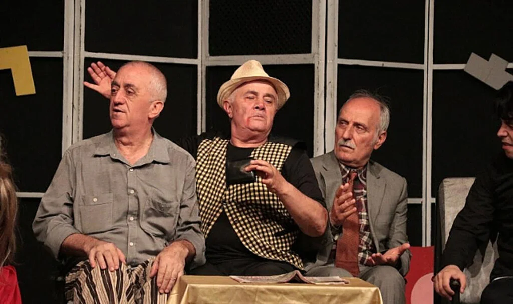 Seyir Tiyatrosu'nun Gelirleri Hasta Çocuklara Bağışlandı
