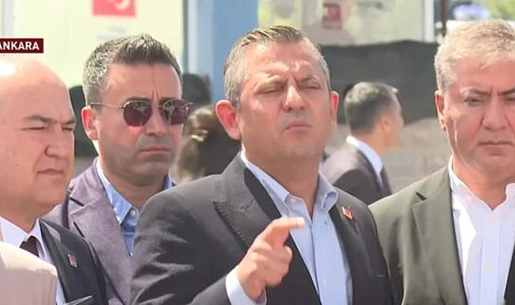 Sinan Ateş Cinayeti Davası: Özgür Özel'den İlk Açıklama - "İddianame Yarım Kaldı"