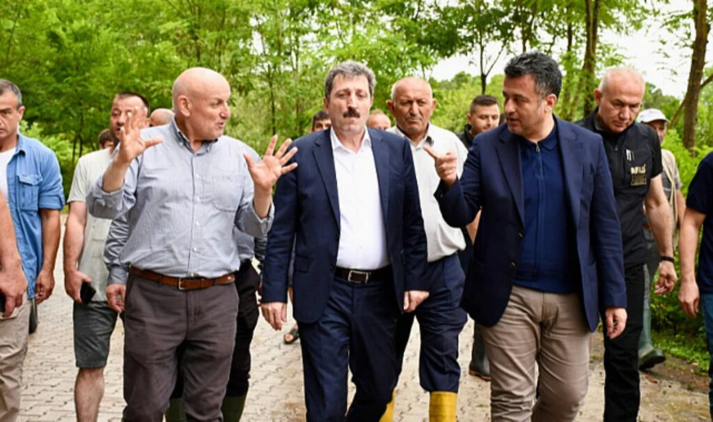  Terme Belediye Başkanı Şenol Kul: Ekiplerimiz sahada 