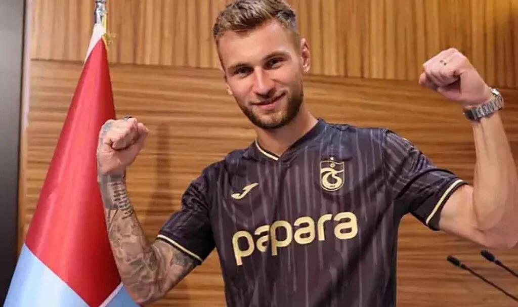 Trabzonspor, Denis Draguş İçin İmza Töreni Düzenledi