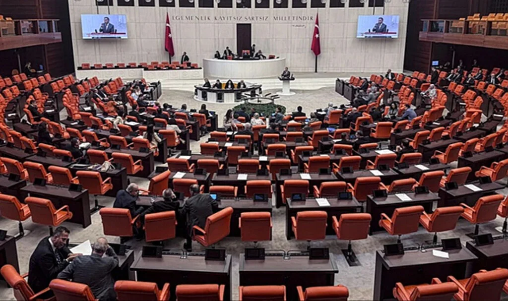 TSK'nın Somali'de Görevlendirilmesine İlişkin Tezkere TBMM'de Kabul Edildi
