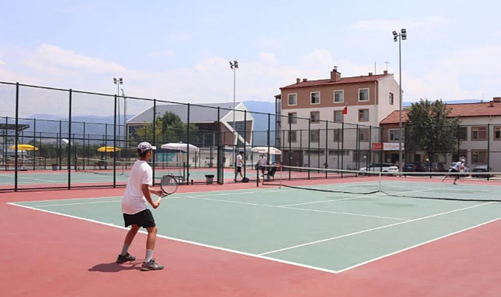 Ulusal Tenis Turnuvası Samsun'da Başladı