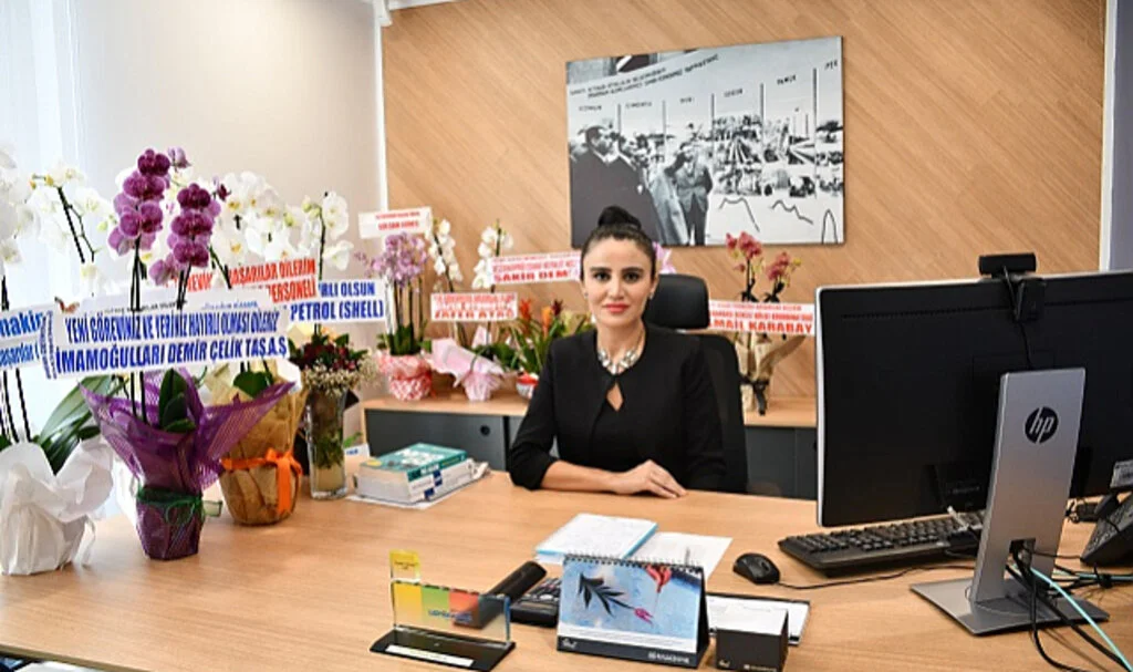 Vezirköprü Halk Bankası'na İlk Kadın Müdür Atandı