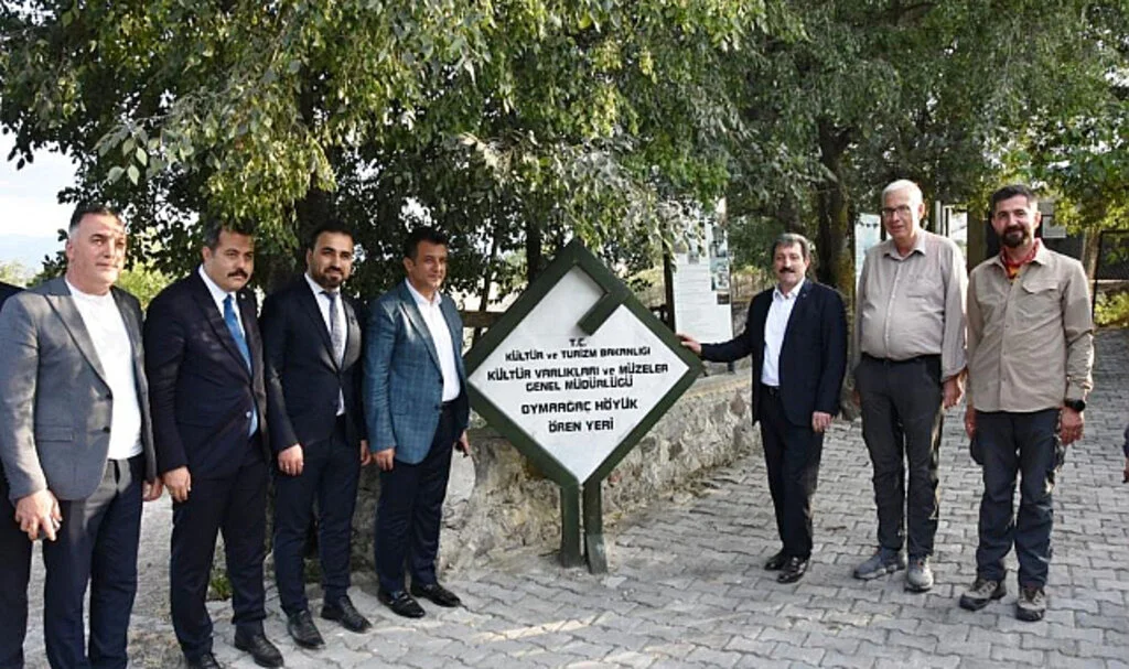 Vezirköprü Oymaağaç Höyüğü'nde 3 Bin Yıllık Fındık Bulundu