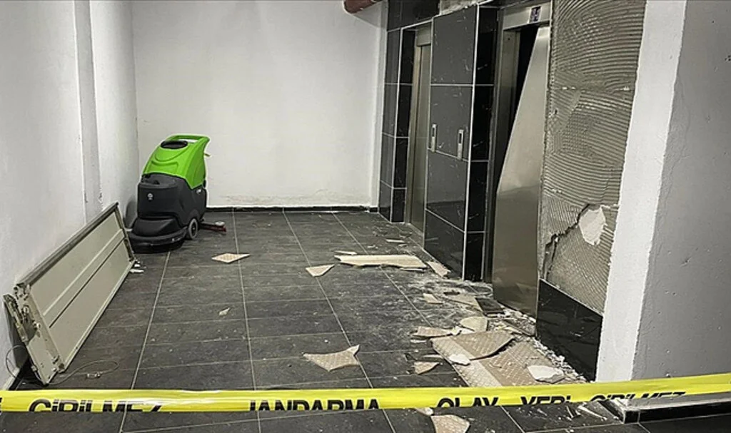 Yurttaki Asansör Kazasında 4 Sanığa Hapis Cezası