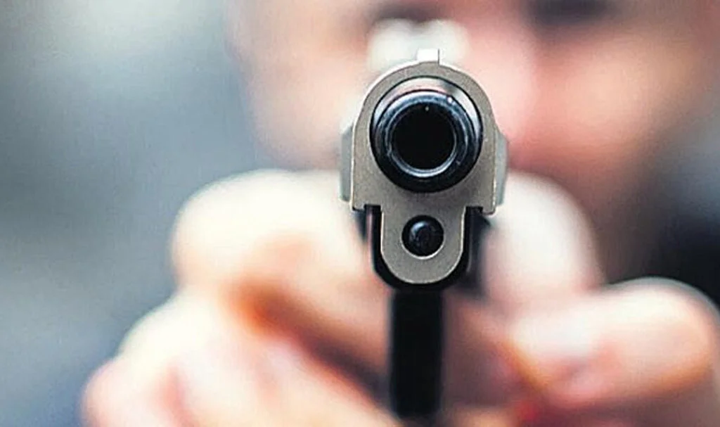 '150 Lira' Kavgası Silahlı Çatışmaya Dönüştü: 2 Yaralı