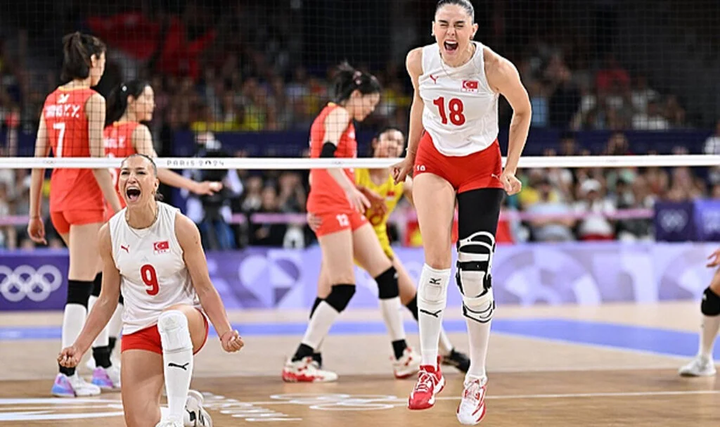 A Milli Kadın Voleybol Takımı Yarı Finalde