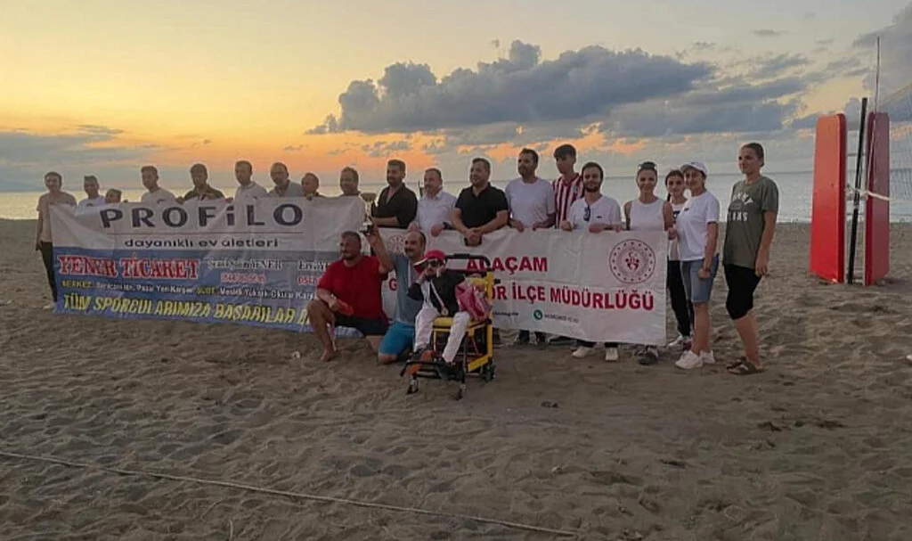 Alaçam'da Geyikkoşan Yaz Spor Şenlikleri: Plaj Voleybolu ve Ayak Tenisi Turnuvaları Tamamlandı