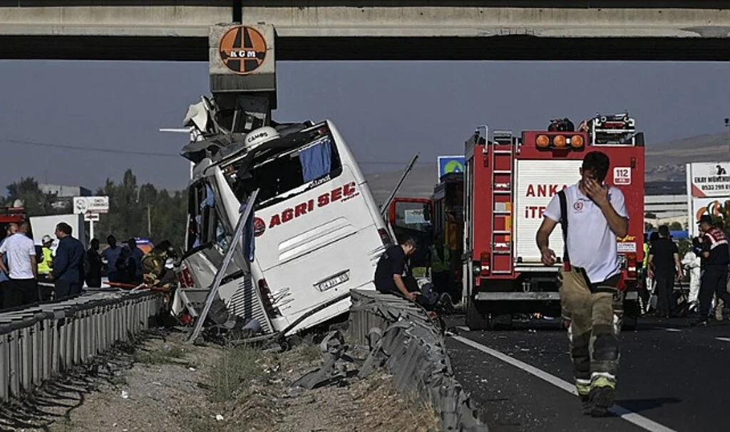 Ankara'da Feci Otobüs Kazası: 9 Ölü, 26 Yaralı